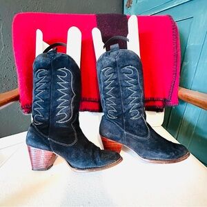 🔥VGUC Stunning Vintage Black Suede Cowboy Boots, size 6